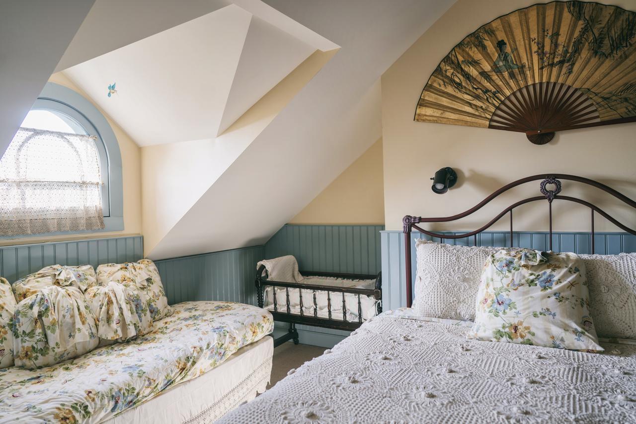 Hummingbird Bed & Breakfast Easton