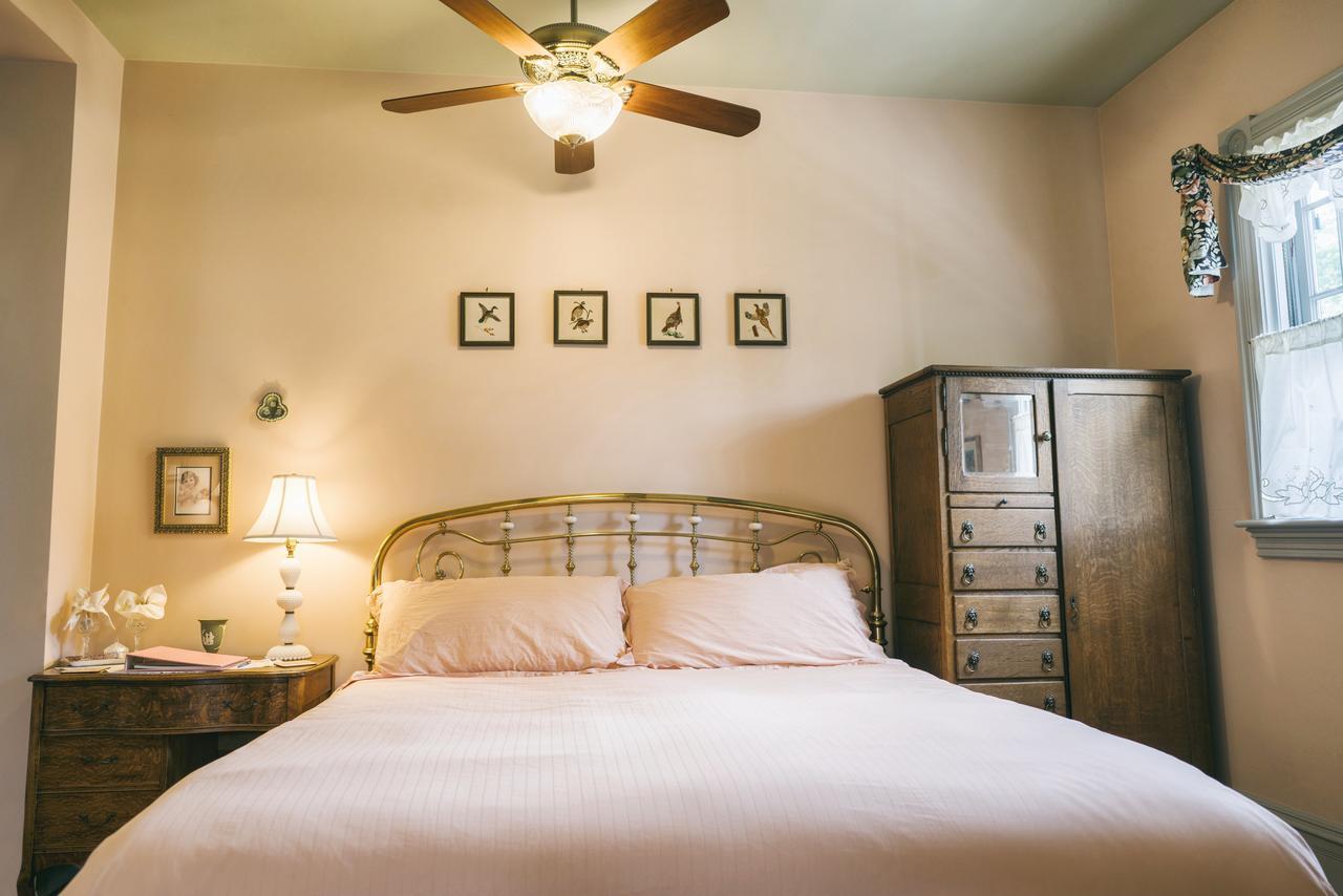 Hummingbird Bed & Breakfast